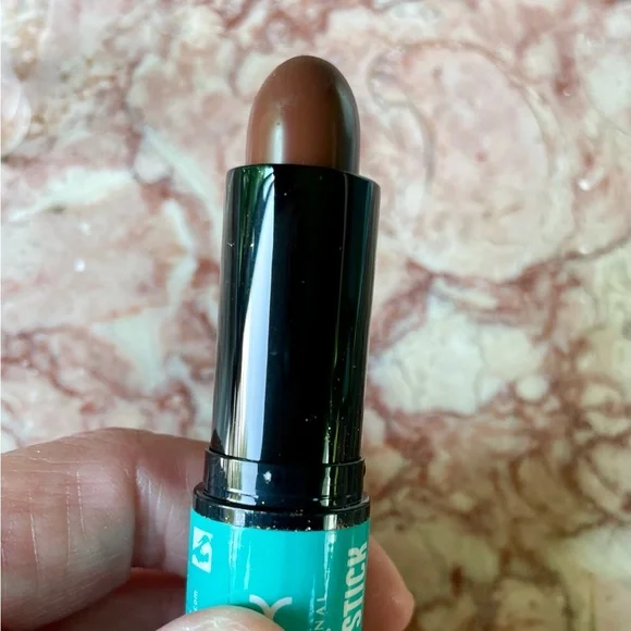 NYX, Covergirl Bold Red Lipstick Brown Mascara, Champagne nails,NYX Wonderstick - Picture 6 of 14